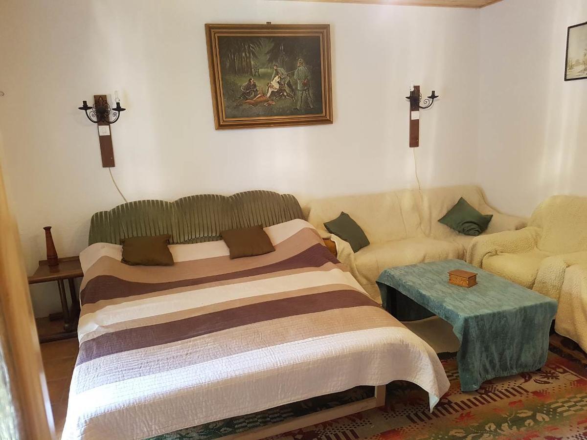 Kuti Vendeghaz Hotel Bakonykuti Luaran gambar