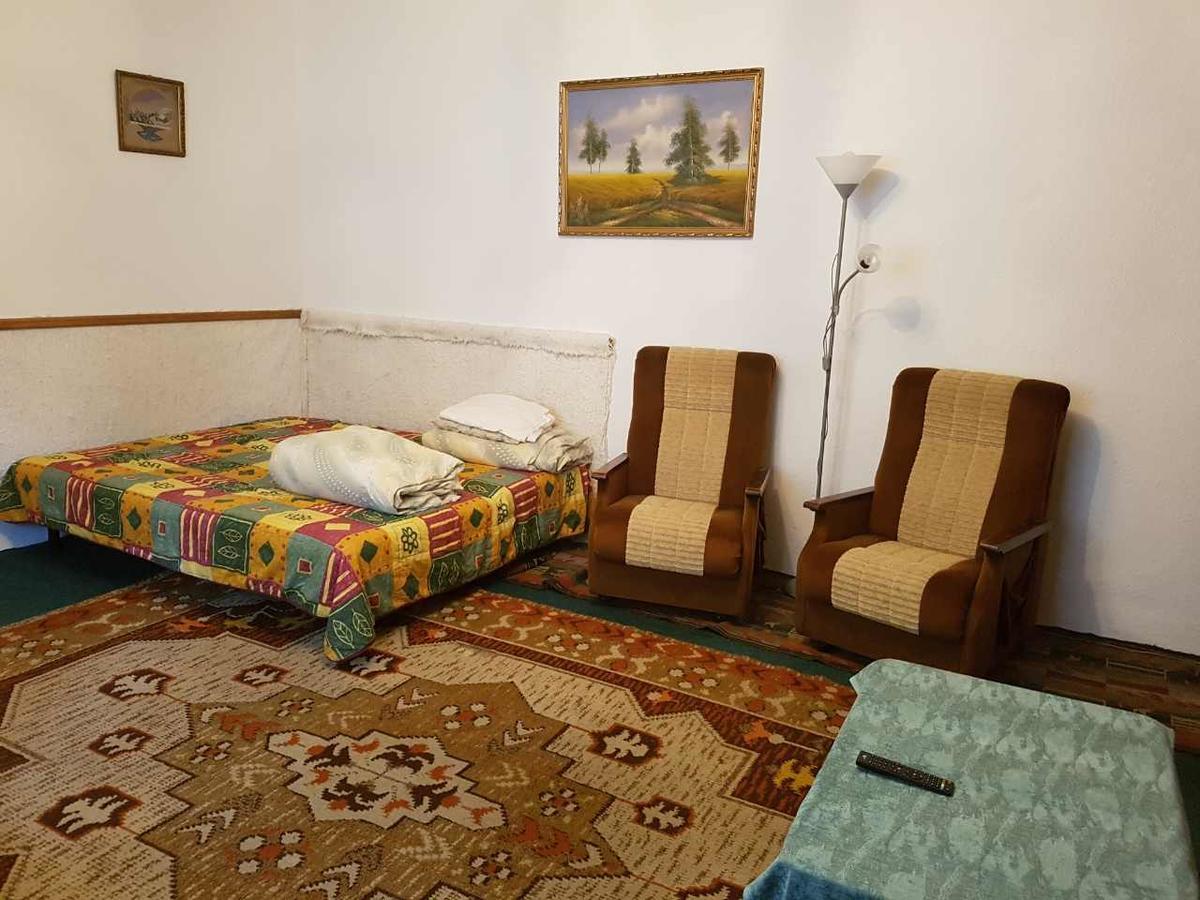 Kuti Vendeghaz Hotel Bakonykuti Luaran gambar