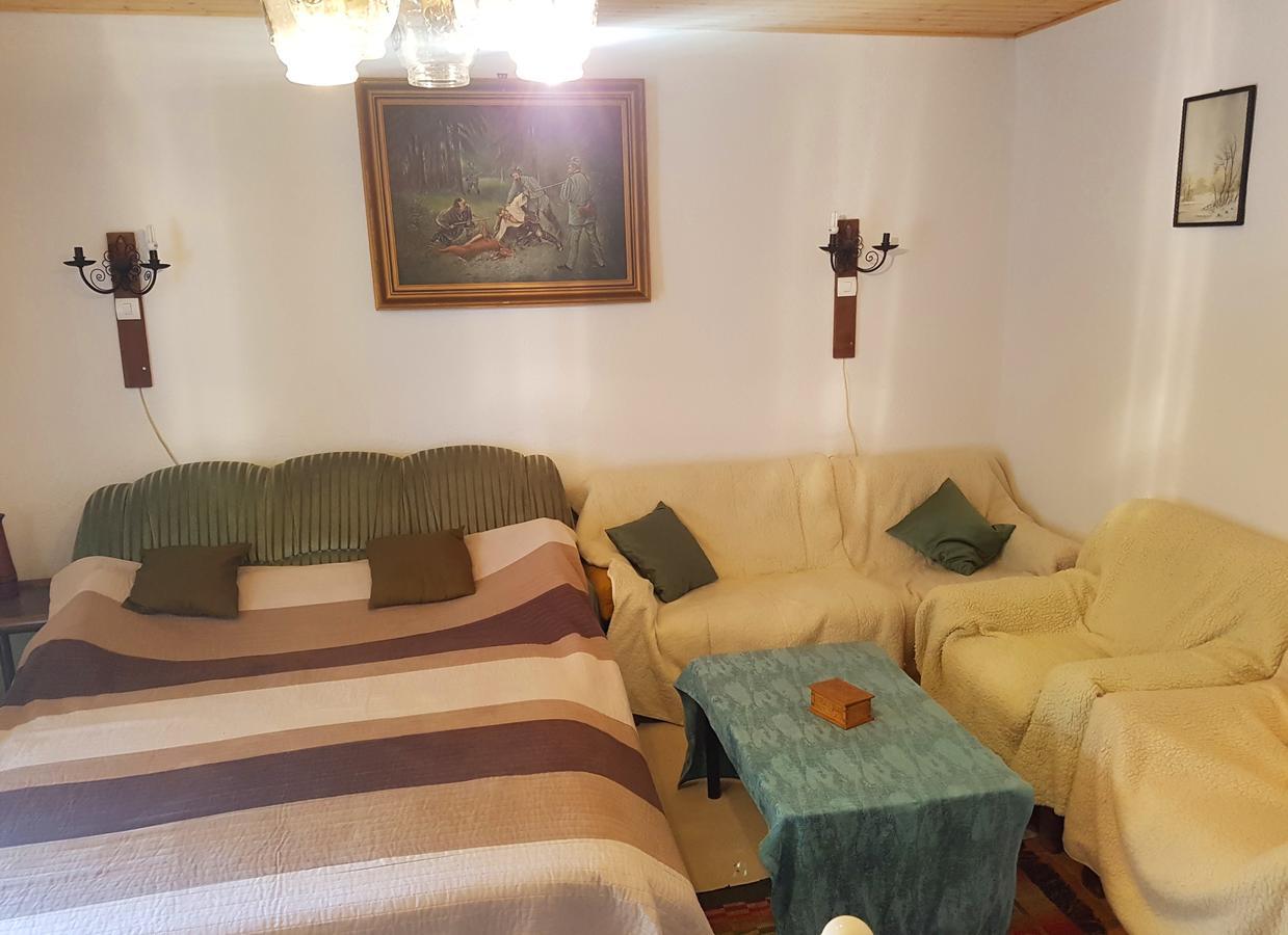 Kuti Vendeghaz Hotel Bakonykuti Luaran gambar